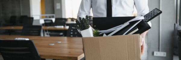 Felmondás után mikor kapom meg a fizetésem a magyar jogszabályok szerint
