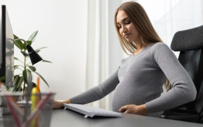 Táppénz veszélyeztetett terhesség alatt: Ennyi pénz jár és így intézheted
